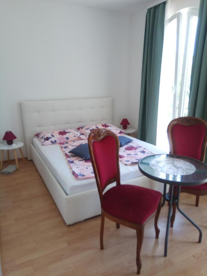 Ana Rooms Krk Town Exterior photo