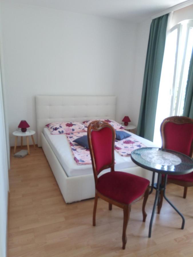 Ana Rooms Krk Town Exterior photo